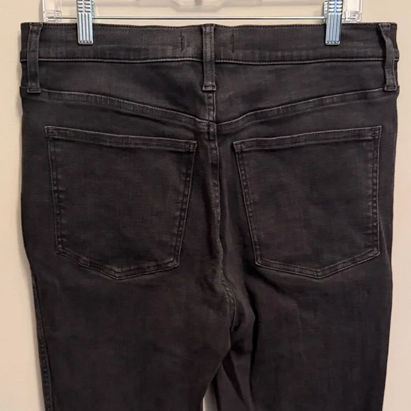 Madewell Stovepipe High-Rise Straight Leg Jeans in Washed Black. Size 31T. - Picture 10 of 11